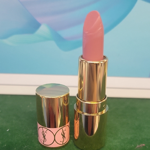 Yves Saint Laurent Other - Yves Saint Laurent Luxurious - 45 Soft Pink Mauve Lipstick 1.3g - New Tube